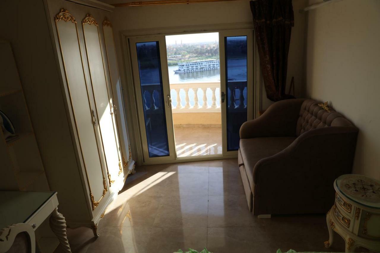 Maadi, Direct Nile River View From All Rooms ไคโร ภายนอก รูปภาพ