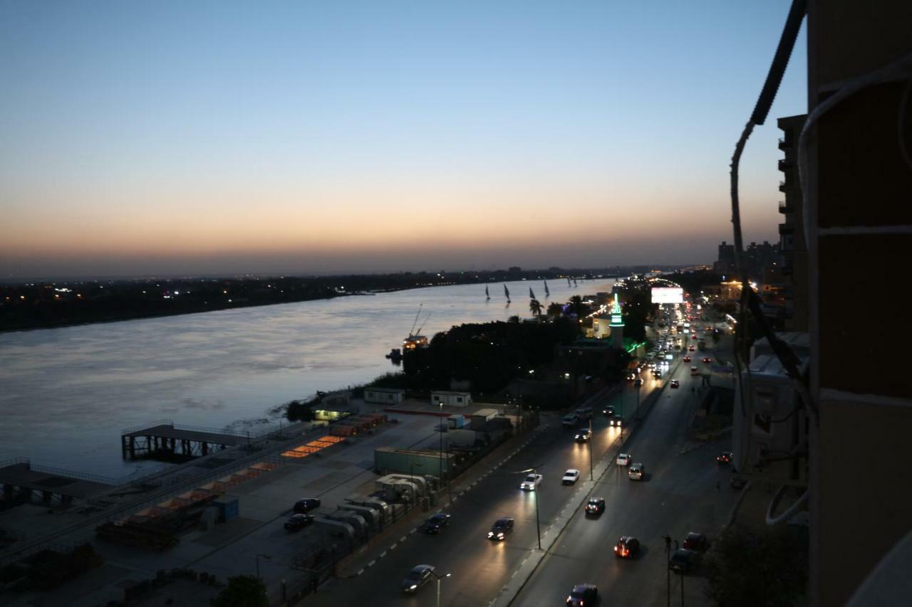 Maadi, Direct Nile River View From All Rooms ไคโร ภายนอก รูปภาพ