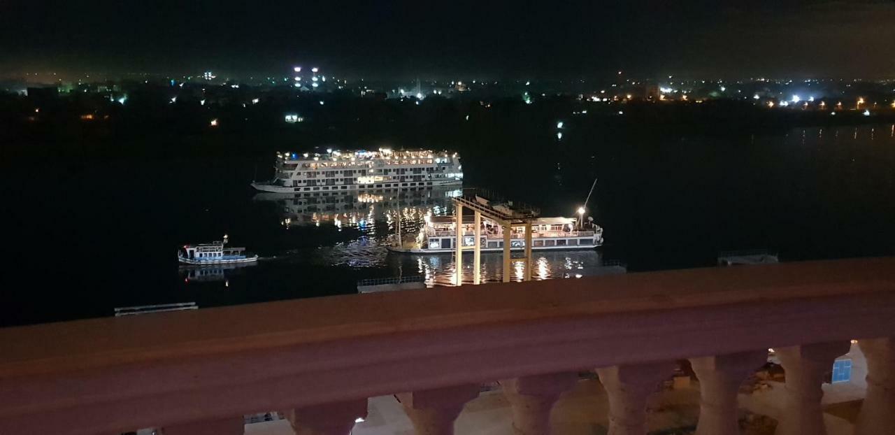 Maadi, Direct Nile River View From All Rooms ไคโร ภายนอก รูปภาพ